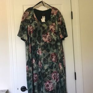🌸🌺Gorgeous Green Floral Dress🌺🌸